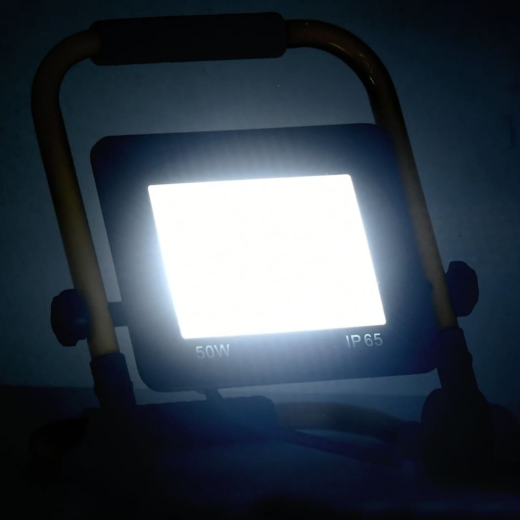 Spotlight met handvat LED 50 W koudwit is nu te koop bij PeponiXL, paradijselijk wonen!