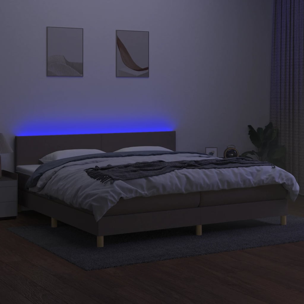 Boxspring met matras en LED stof taupe 200x200 cm is nu te koop bij PeponiXL, paradijselijk wonen!