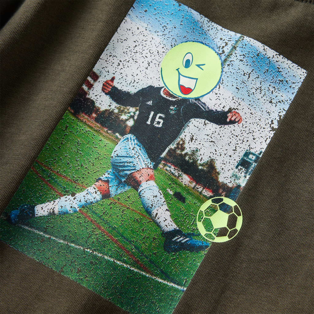 Kindershirt met lange mouwen 128 kakikleurig is nu te koop bij PeponiXL, paradijselijk wonen!