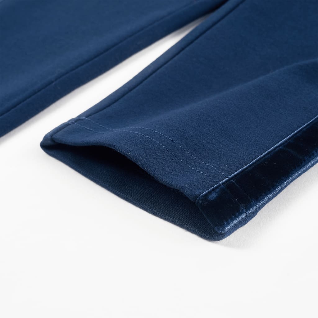 Kinderbroek met zwarte bies 116 marineblauw is nu te koop bij PeponiXL, paradijselijk wonen!