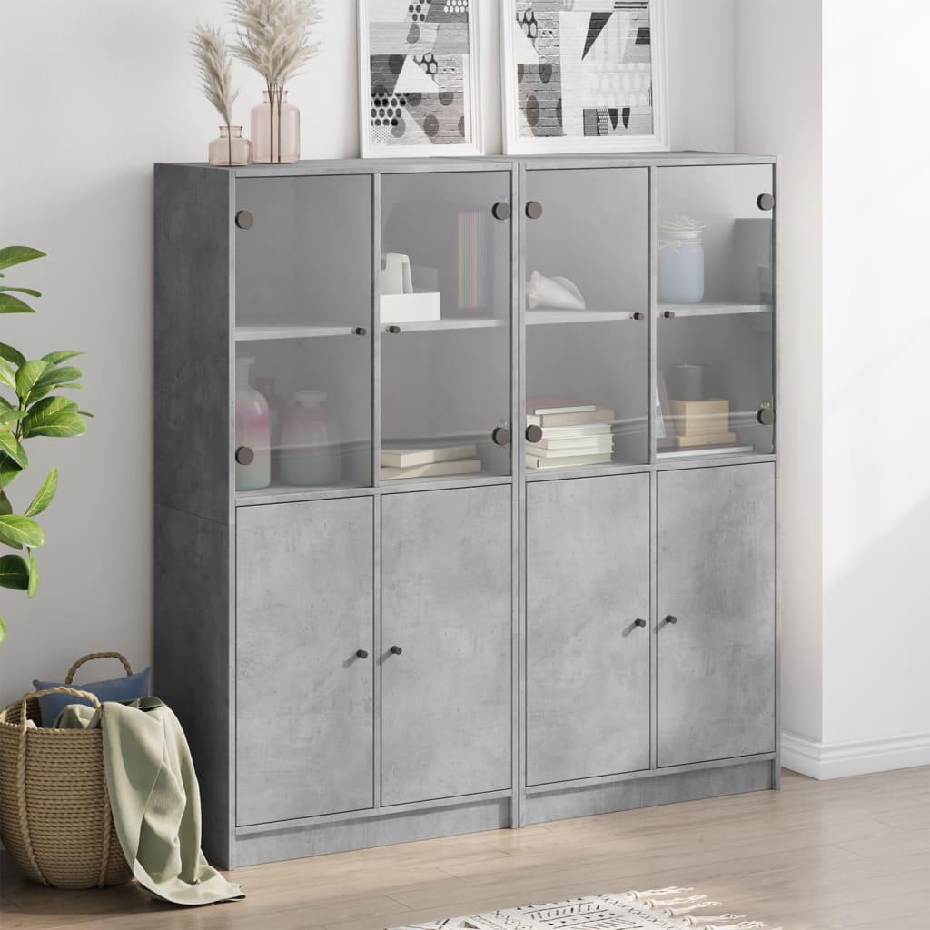 Boekenkast met deuren 136x37x142 cm bewerkt hout betongrijs is nu te koop bij PeponiXL, paradijselijk wonen!