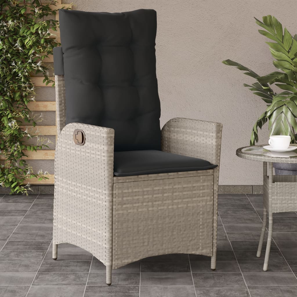 Tuinstoelen 2 st verstelbaar met kussens poly rattan lichtgrijs is nu te koop bij PeponiXL, paradijselijk wonen!