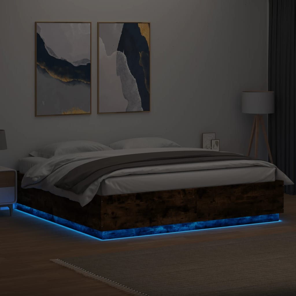 Bedframe met LED-verlichting gerookt eikenkleurig 200x200 cm is nu te koop bij PeponiXL, paradijselijk wonen!