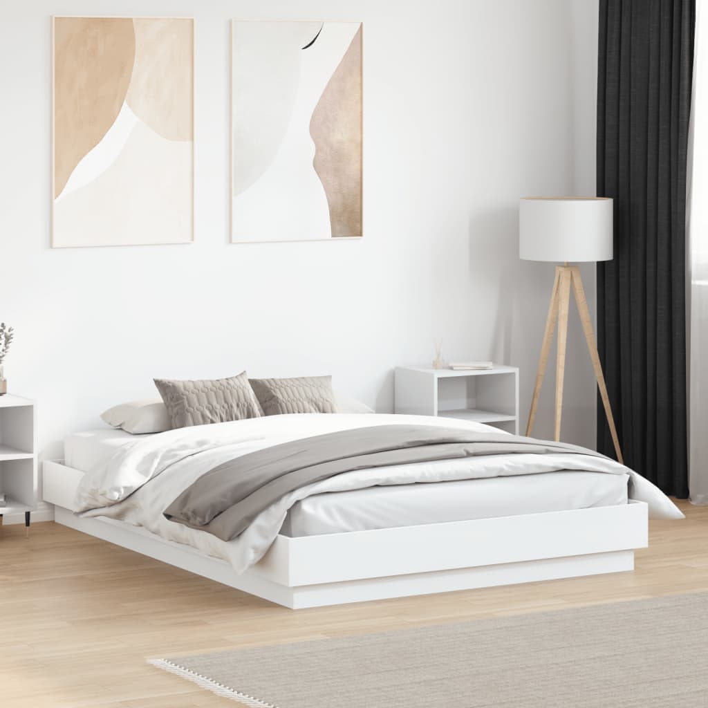 Bedframe bewerkt hout wit 135x190 cm is nu te koop bij PeponiXL, paradijselijk wonen!