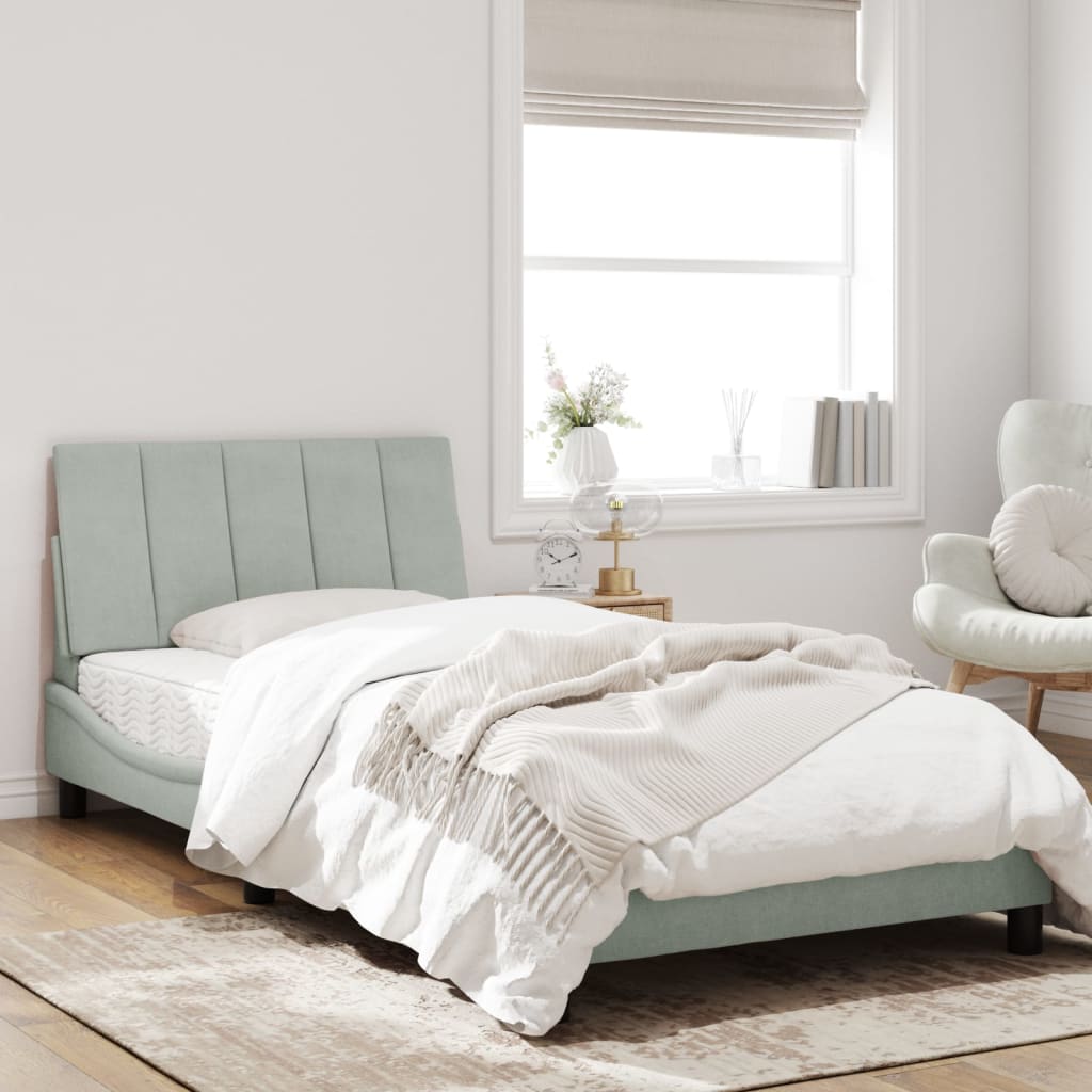 Bed met matras "Hanko" fluweel lichtgrijs 100x200 cm is nu te koop bij PeponiXL, paradijselijk wonen!