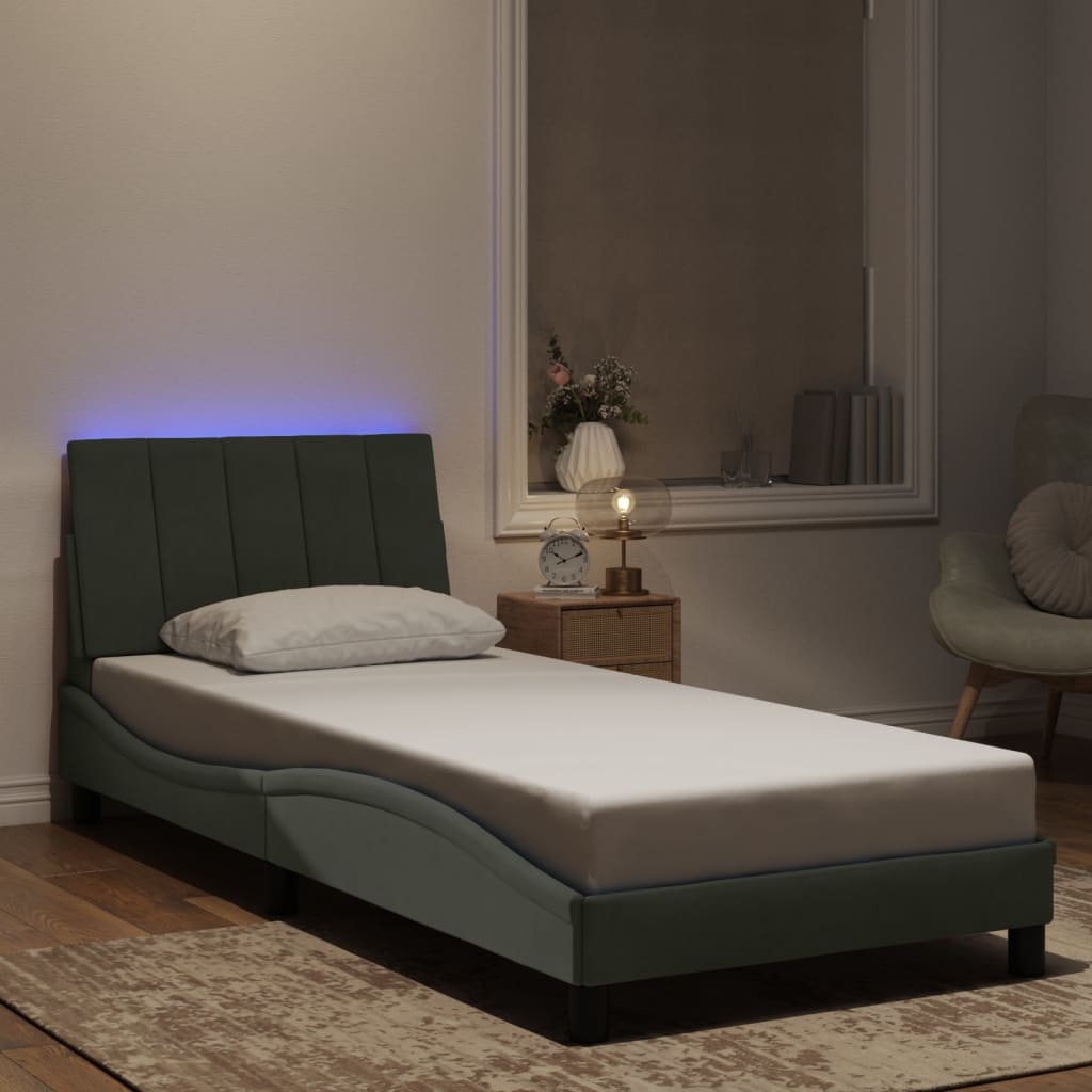 Bedframe met LED zonder matras "Hanko" fluweel lichtgrijs 90x190 cm is nu te koop bij PeponiXL, paradijselijk wonen!