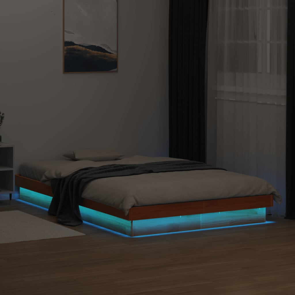 Bedframe met LED massief grenenhout wasbruin 135x190 cm is nu te koop bij PeponiXL, paradijselijk wonen!
