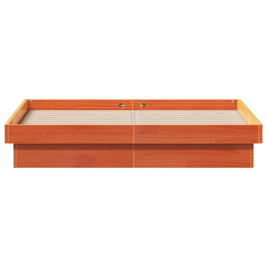 Bedframe met LED massief grenenhout wasbruin 135x190 cm is nu te koop bij PeponiXL, paradijselijk wonen!
