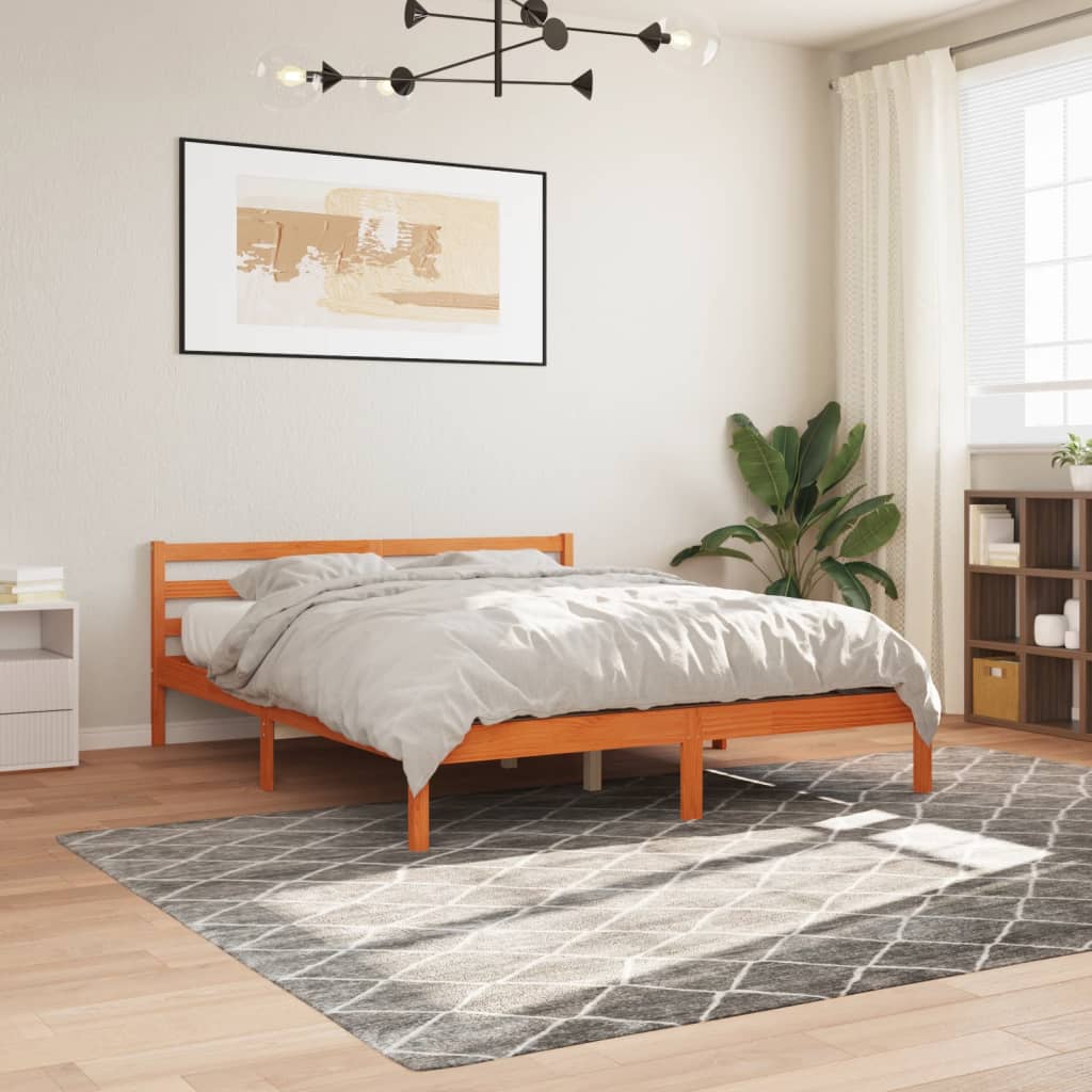 Bedframe zonder matras massief grenenhout wasbruin 200x200 cm is nu te koop bij PeponiXL, paradijselijk wonen!