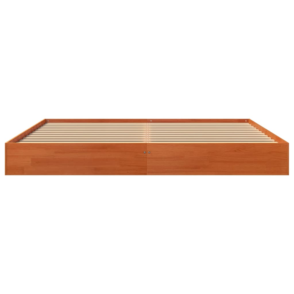 Bedframe zonder matras massief grenenhout wasbruin 200x200 cm is nu te koop bij PeponiXL, paradijselijk wonen!