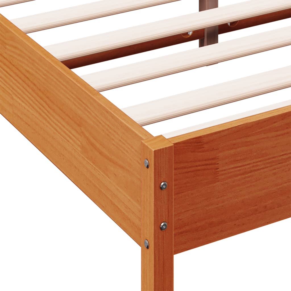 Bedframe zonder matras massief grenenhout wasbruin 135x190 cm is nu te koop bij PeponiXL, paradijselijk wonen!