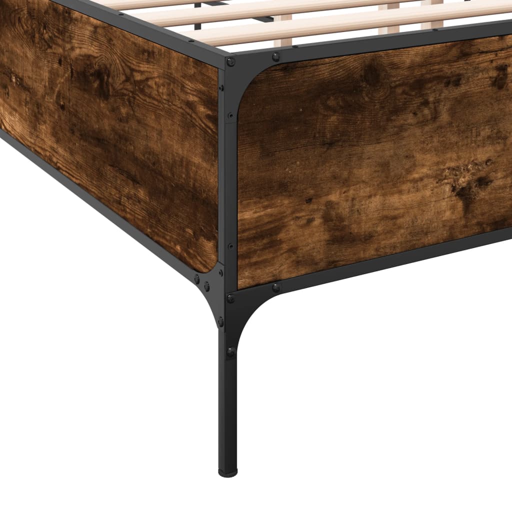 Bedframe bewerkt hout metaal gerookt eikenkleurig 140x200 cm is nu te koop bij PeponiXL, paradijselijk wonen!