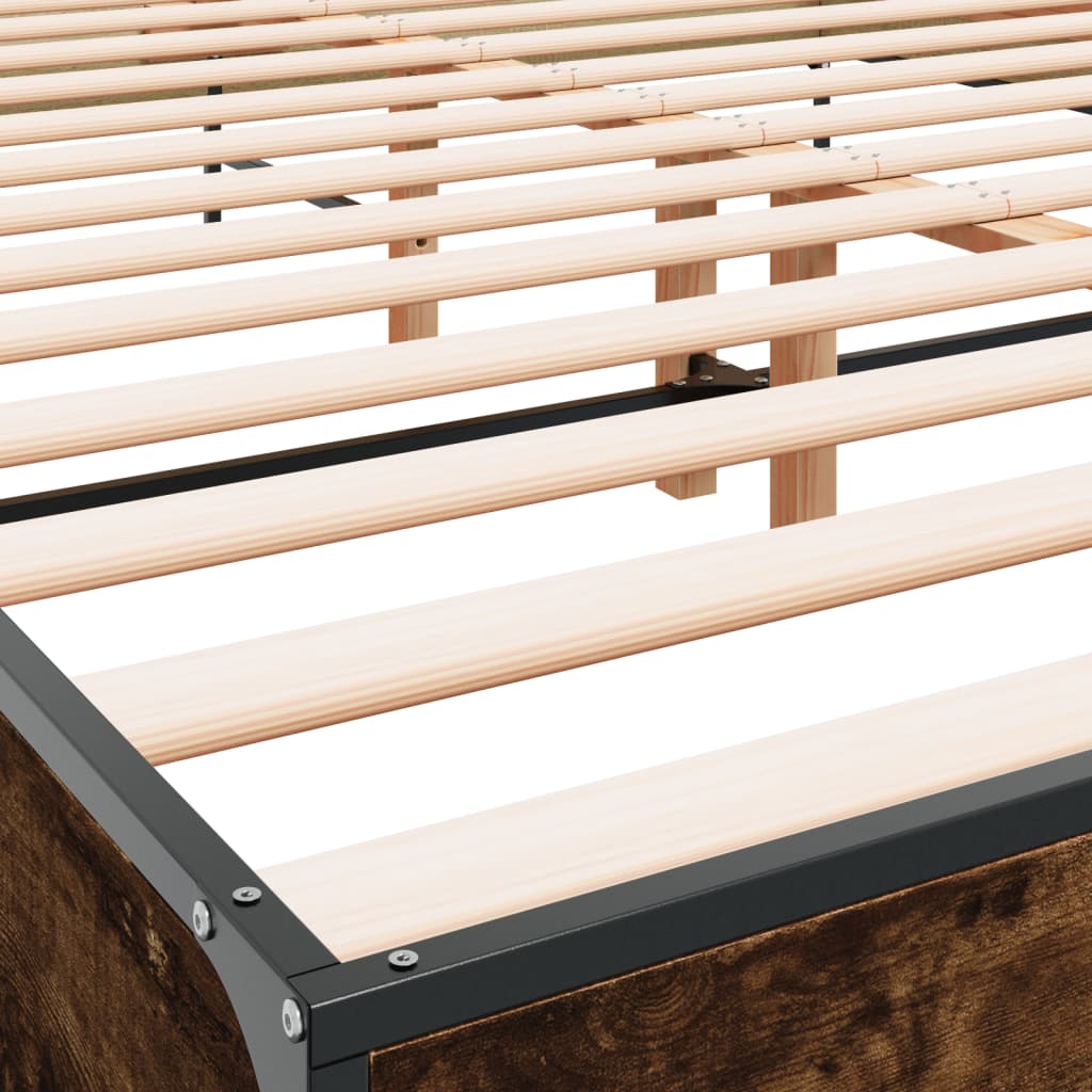 Bedframe bewerkt hout metaal gerookt eikenkleurig 140x200 cm is nu te koop bij PeponiXL, paradijselijk wonen!