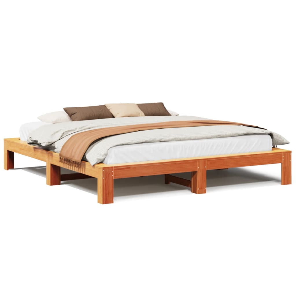 Bedframe zonder matras massief grenenhout wasbruin 200x200 cm is nu te koop bij PeponiXL, paradijselijk wonen!