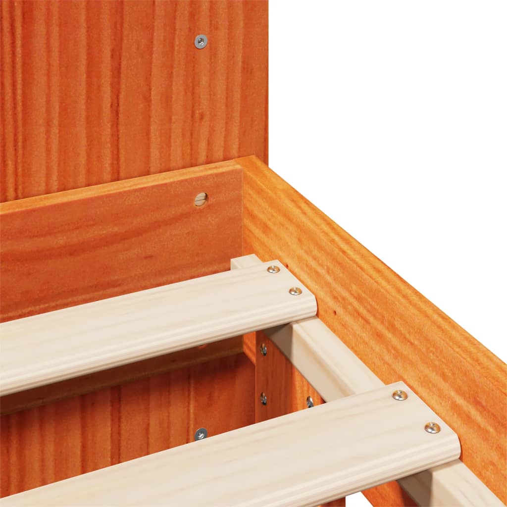 Bedframe zonder matras massief grenenhout wasbruin 140x200 cm is nu te koop bij PeponiXL, paradijselijk wonen!