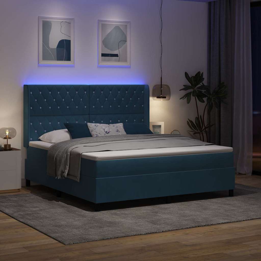 Boxspringbed met matras met LED Blauw 180 x 200 cm Fluweel