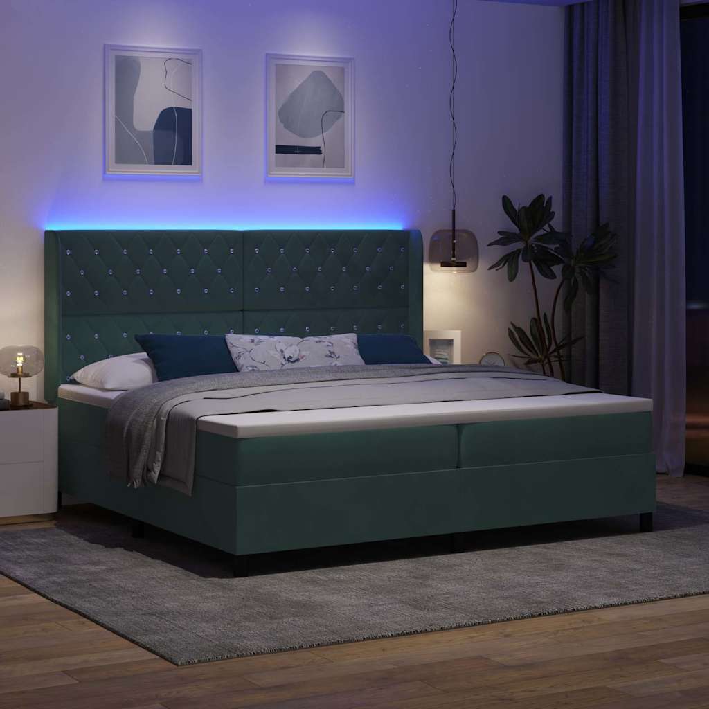 Boxspringbed met matras Donkergroen 200 x 200 cm Fluweel