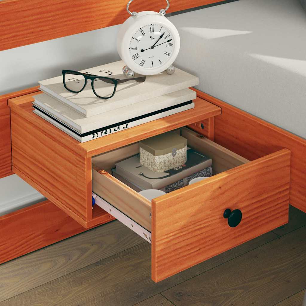 Bedframe met hoofdeinde Bruin 200 x 200 cm Massief grenenhout is nu te koop bij PeponiXL, paradijselijk wonen!