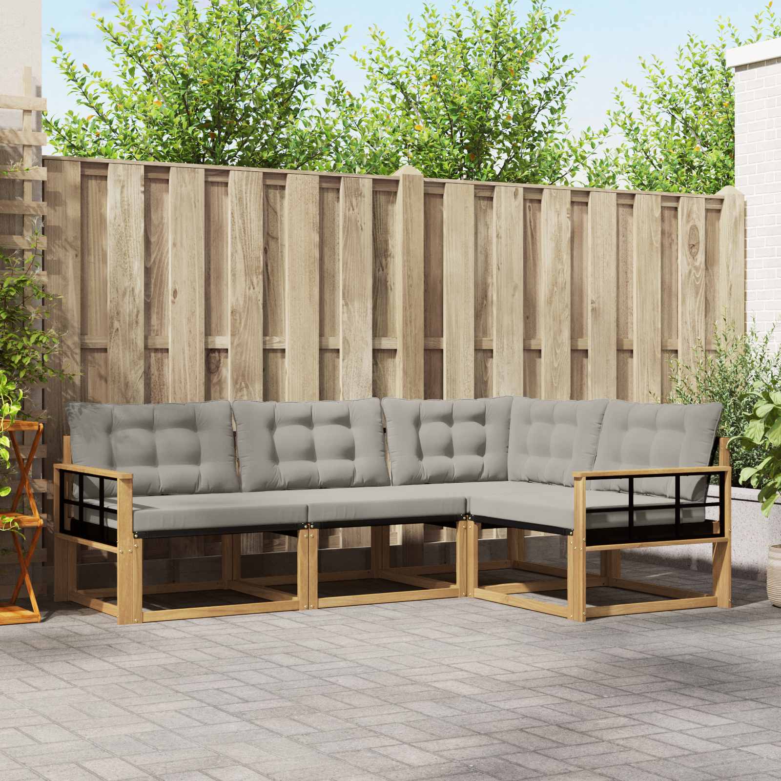 Buiten bankenset met kussen 4 pcs Wit en Lichtgrijs is nu te koop bij PeponiXL, paradijselijk wonen!