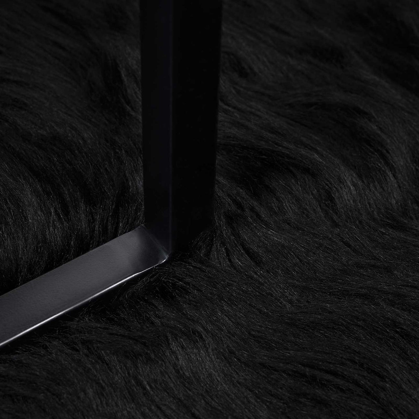 Nep Schapenvacht Tapijt Tafalla Zwart 200 x 200 cm Polyester is nu te koop bij PeponiXL, paradijselijk wonen!