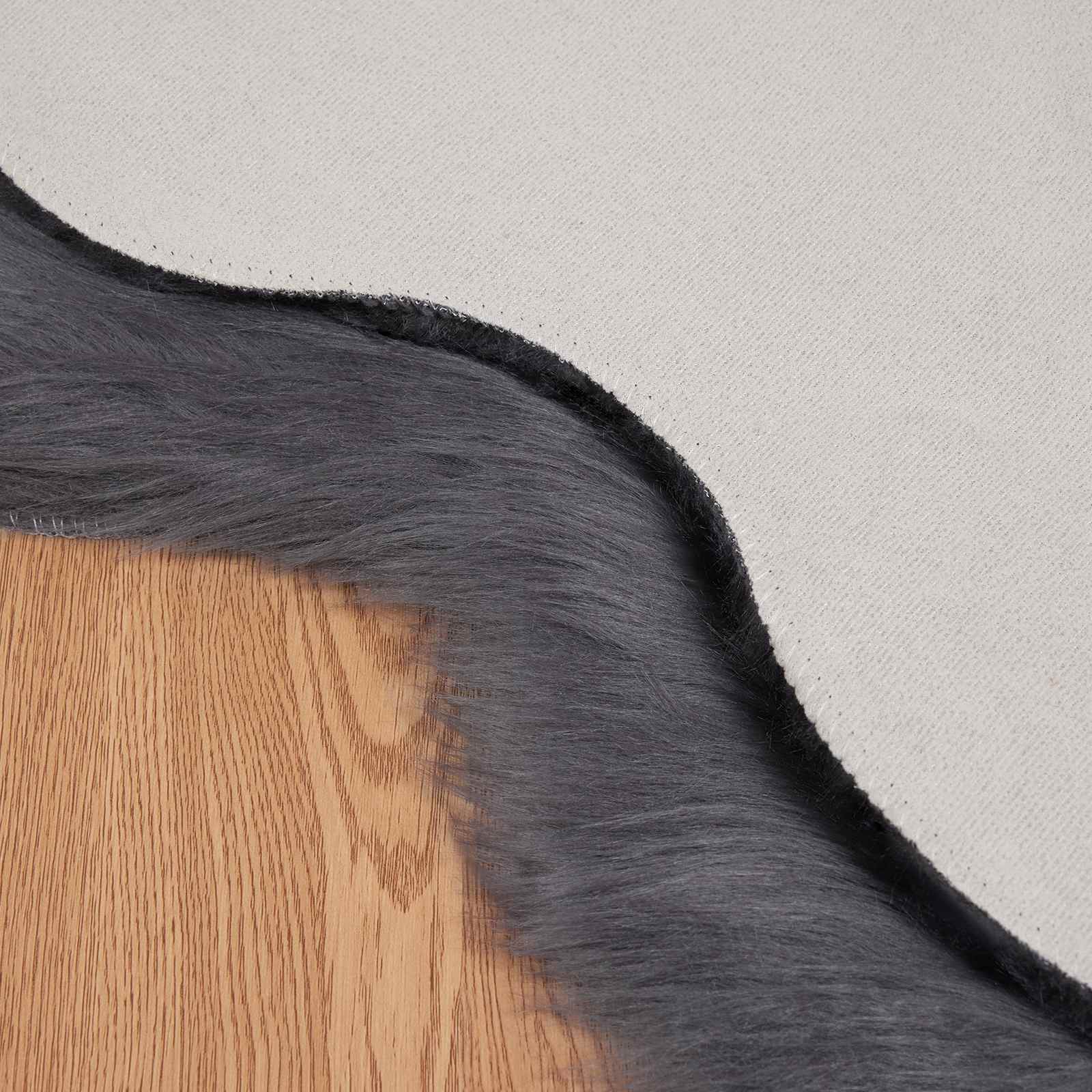 Nep Schapenvacht Tapijt Tafalla Antraciet 60 x 90 cm Polyester is nu te koop bij PeponiXL, paradijselijk wonen!