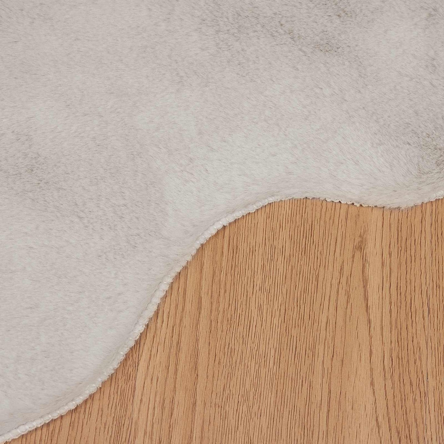 Antislip vloerkleed van imitatie konijnenbont OLITE Beige is nu te koop bij PeponiXL, paradijselijk wonen!