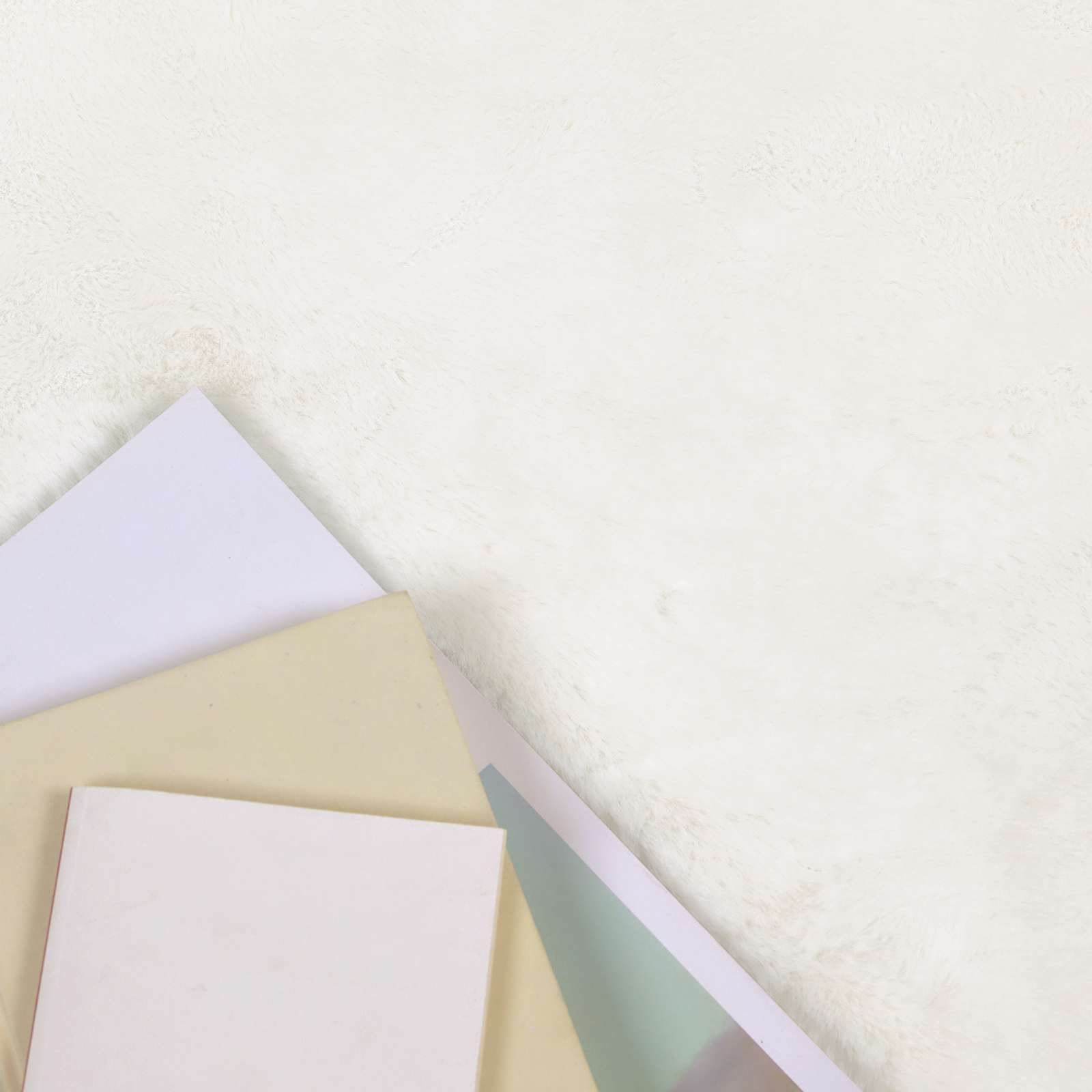 Antislip neplederen konijnenbont vloerkleed Olite Crème is nu te koop bij PeponiXL, paradijselijk wonen!