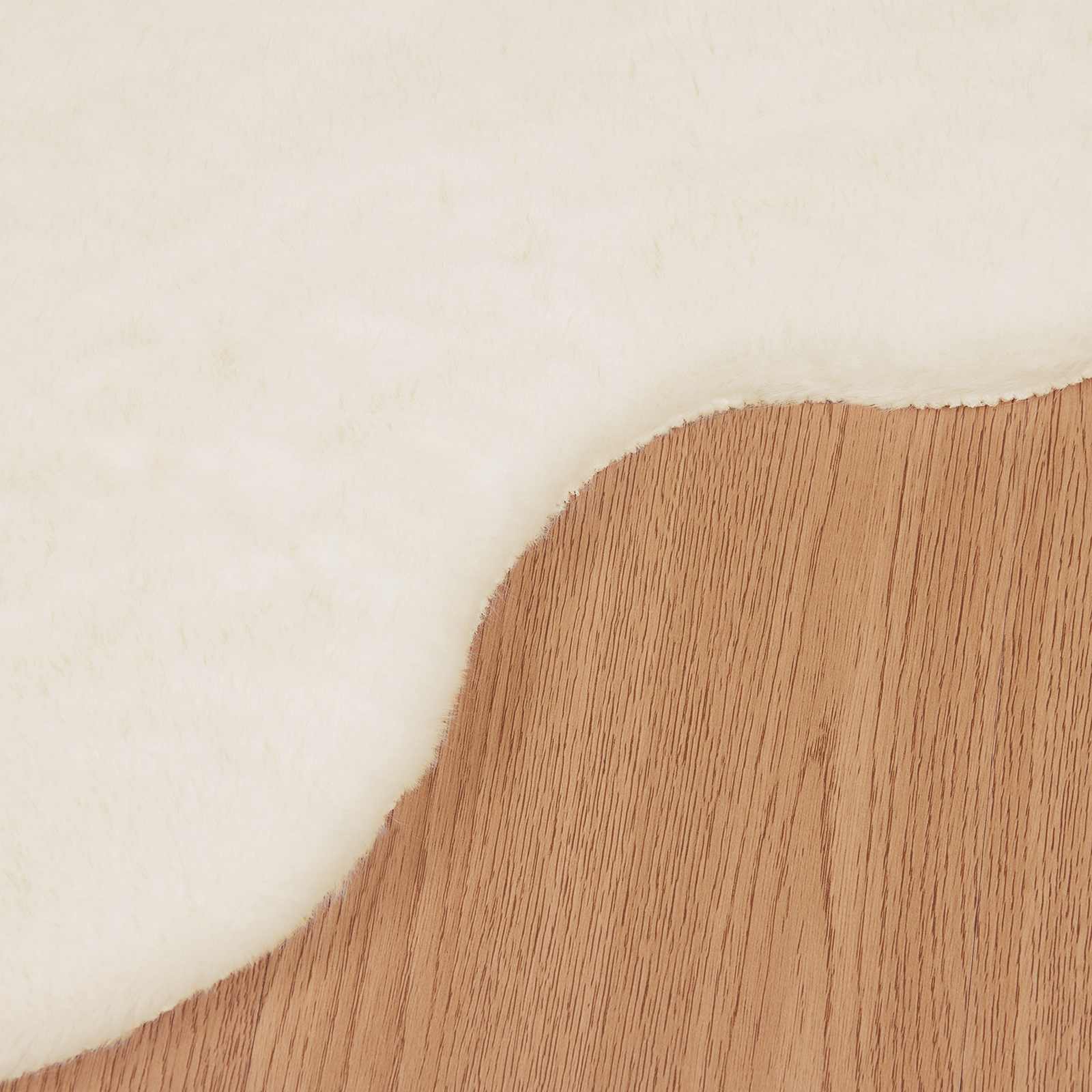 Antislip vloerkleed van imitatie konijnenbont OLITE 50 x 80 cm is nu te koop bij PeponiXL, paradijselijk wonen!