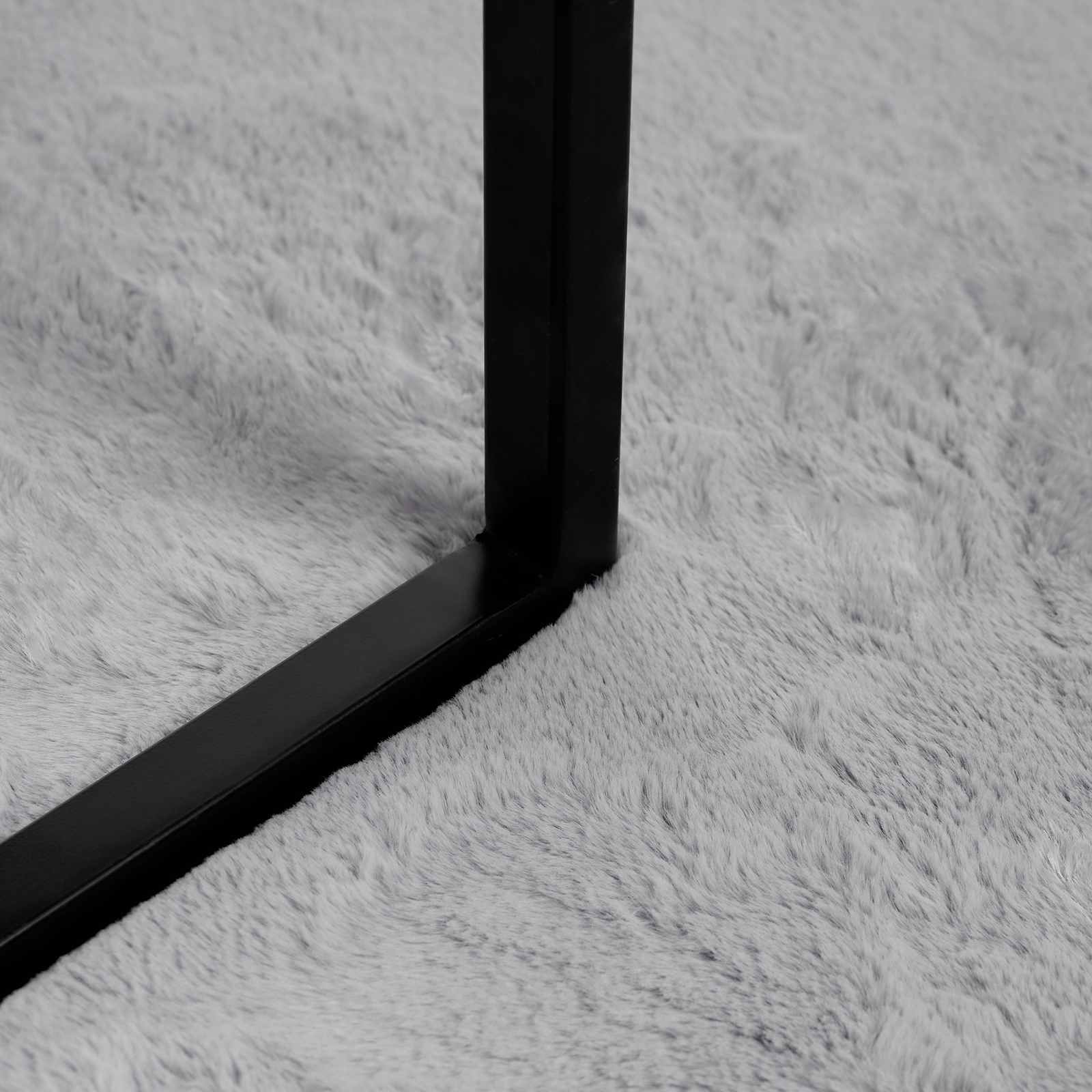 Antislip neplederen konijnenbont vloerkleed Olite Grijs is nu te koop bij PeponiXL, paradijselijk wonen!