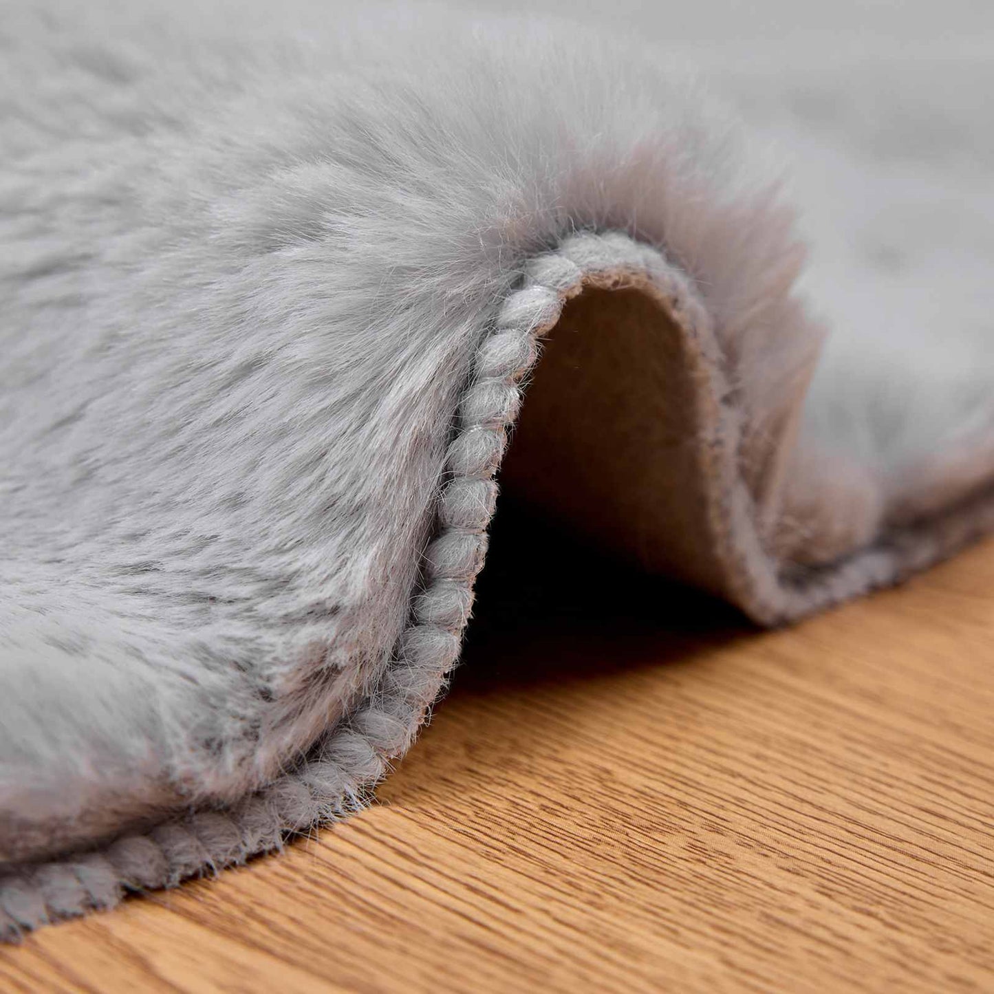 Antislip vloerkleed van imitatie konijnenbont OLITE Grijs is nu te koop bij PeponiXL, paradijselijk wonen!