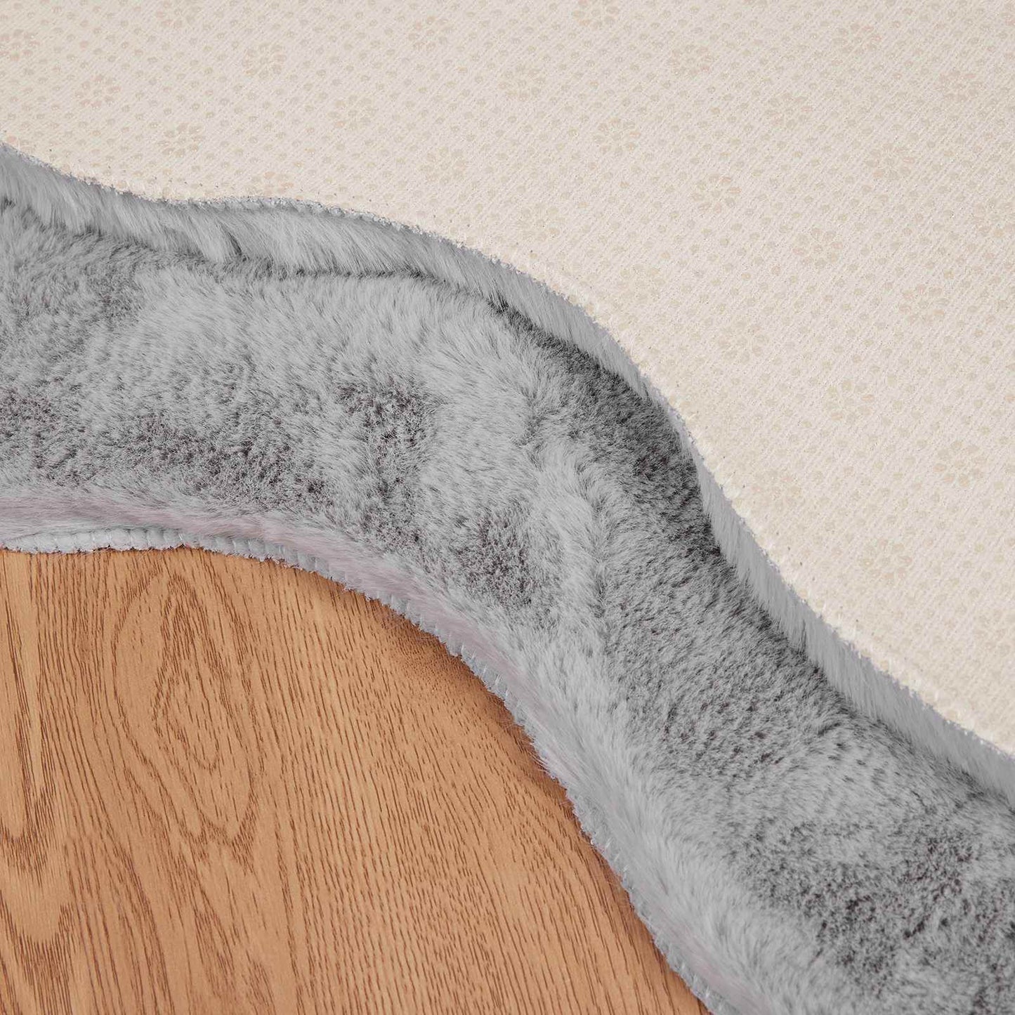 Antislip vloerkleed van imitatie konijnenbont OLITE Grijs is nu te koop bij PeponiXL, paradijselijk wonen!