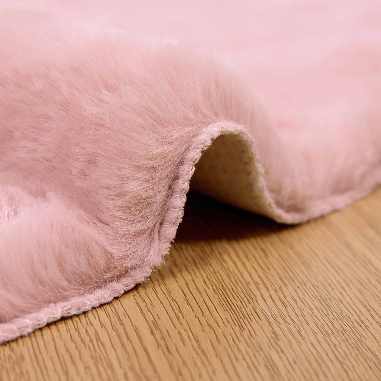 Antislip vloerkleed van imitatie konijnenbont OLITE Roze is nu te koop bij PeponiXL, paradijselijk wonen!