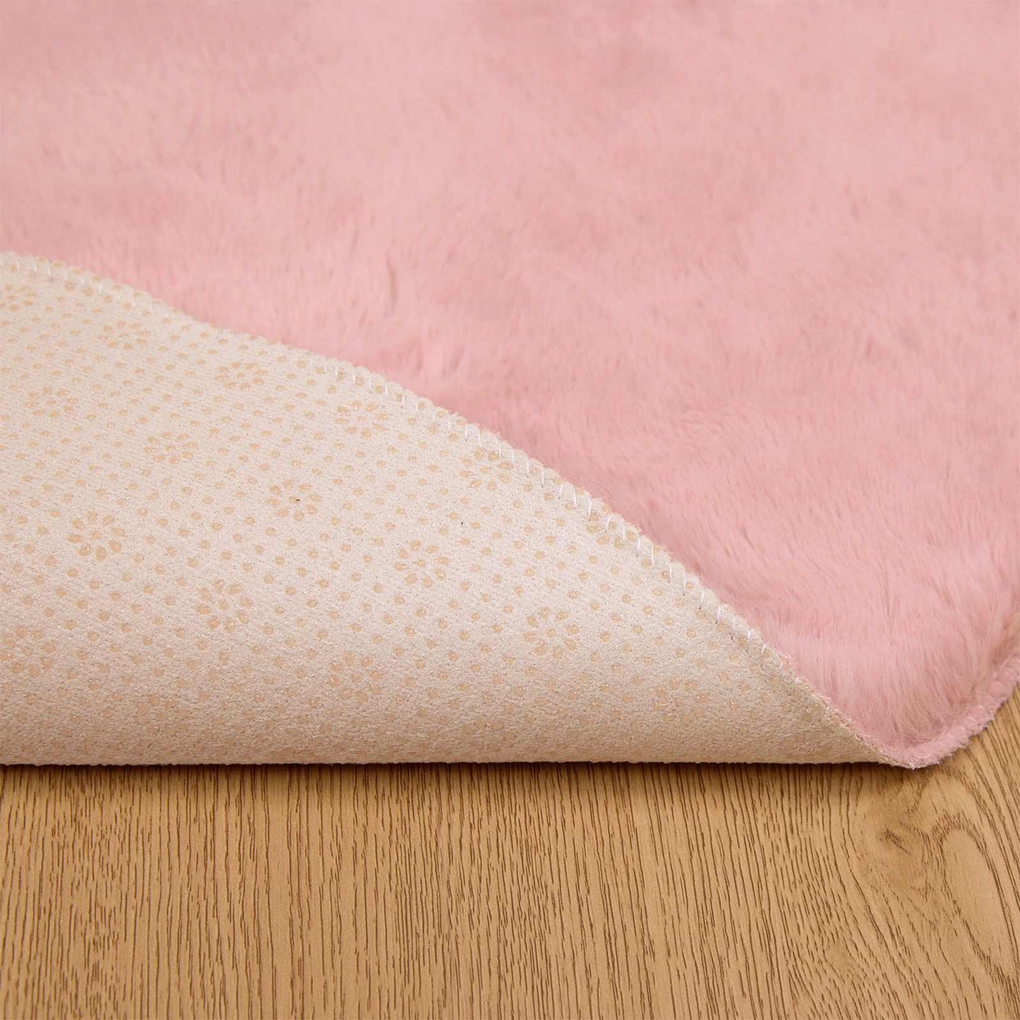 Antislip vloerkleed van imitatie konijnenbont OLITE Roze is nu te koop bij PeponiXL, paradijselijk wonen!