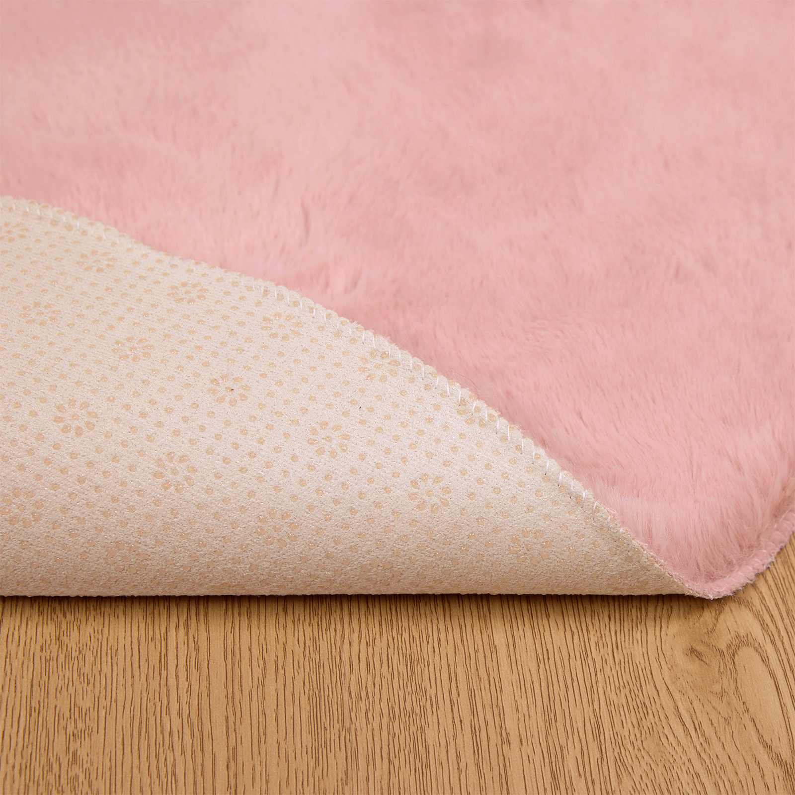 Antislip vloerkleed van imitatie konijnenbont OLITE Roze is nu te koop bij PeponiXL, paradijselijk wonen!