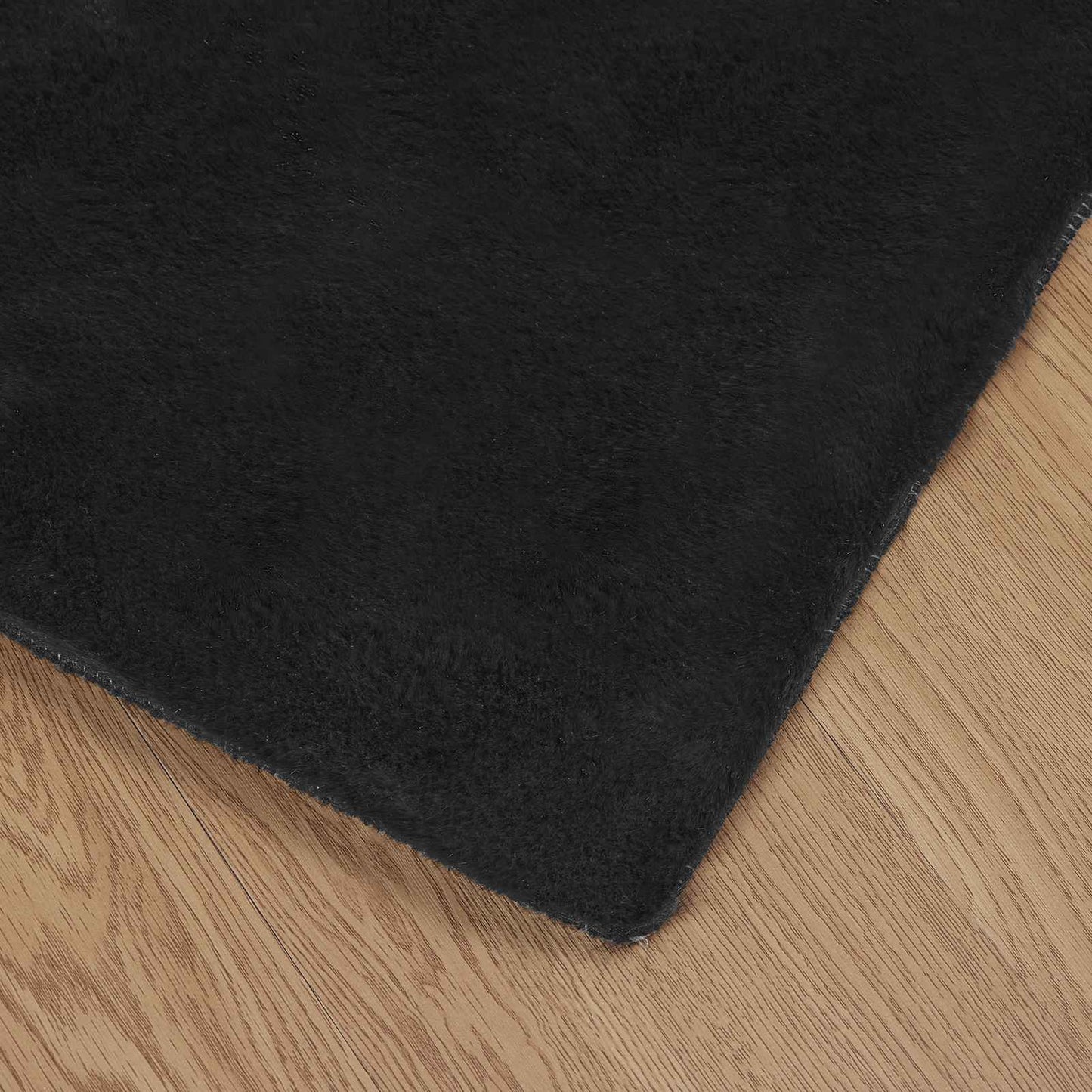 Antislip vloerkleed van imitatie konijnenbont OLITE Zwart is nu te koop bij PeponiXL, paradijselijk wonen!