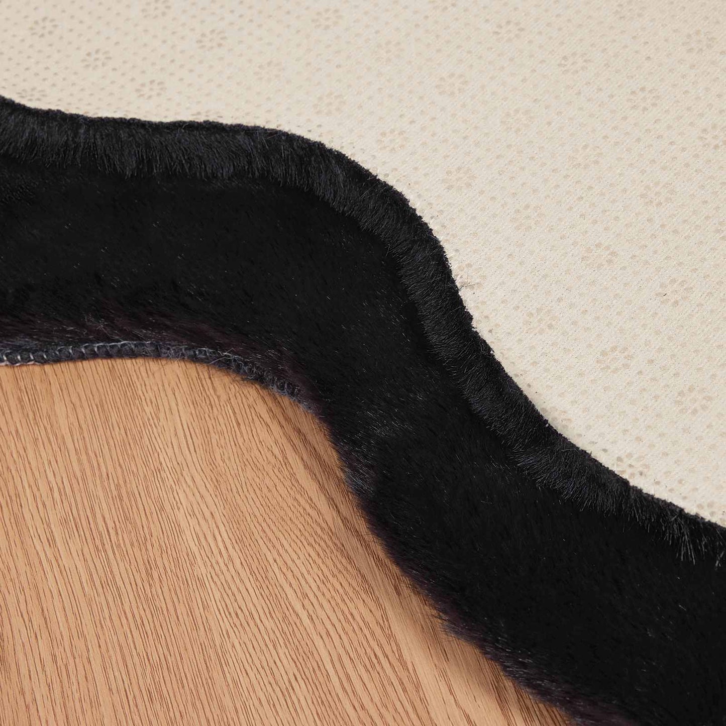 Antislip vloerkleed van imitatie konijnenbont OLITE Zwart is nu te koop bij PeponiXL, paradijselijk wonen!