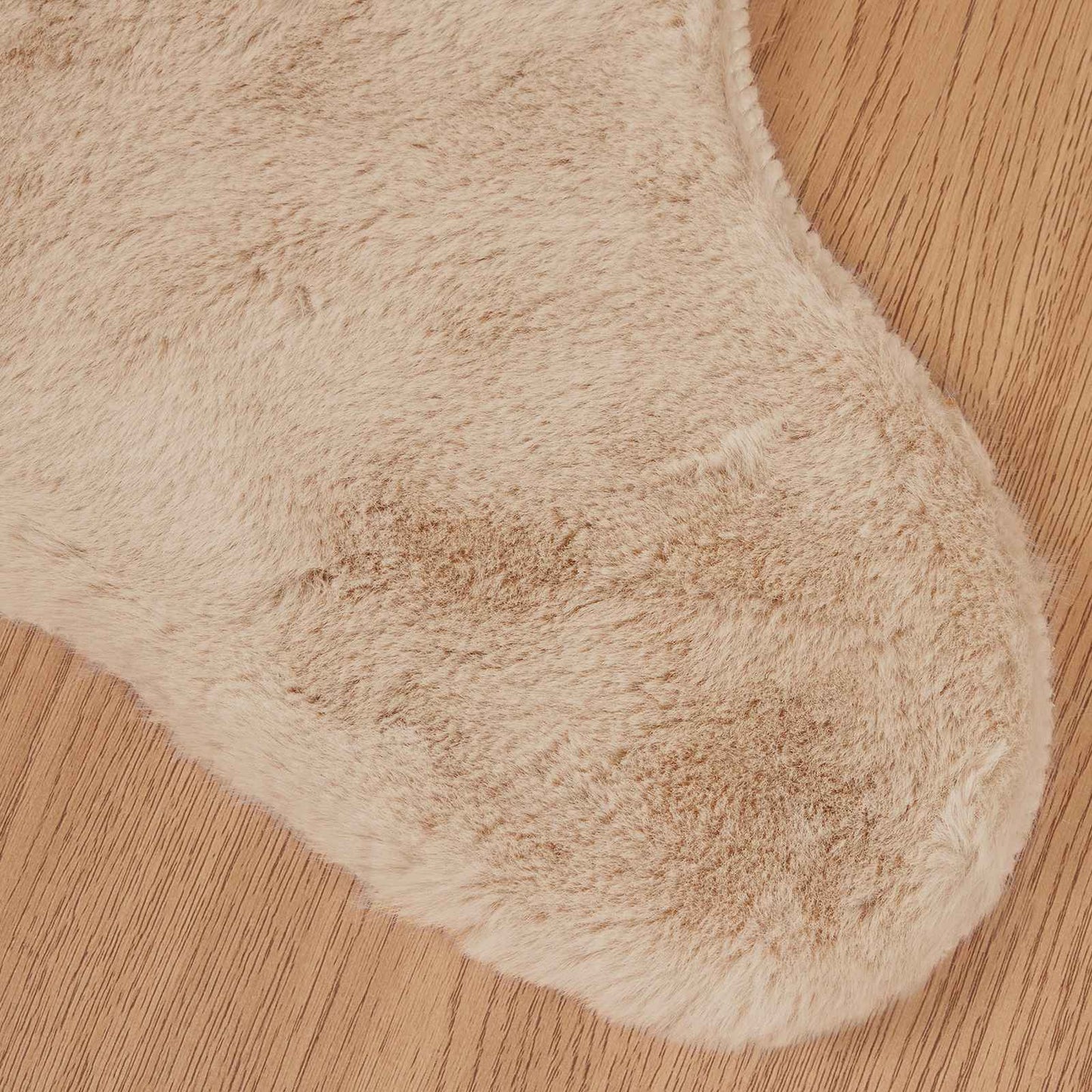 Antislip vloerkleed van imitatie konijnenbont OLITE Taupe is nu te koop bij PeponiXL, paradijselijk wonen!
