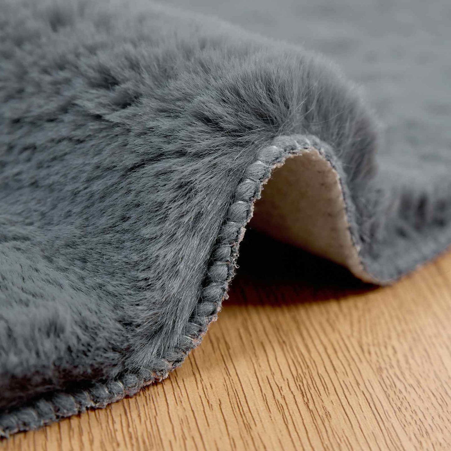Antislip vloerkleed van imitatie konijnenbont OLITE Ø 200 cm is nu te koop bij PeponiXL, paradijselijk wonen!