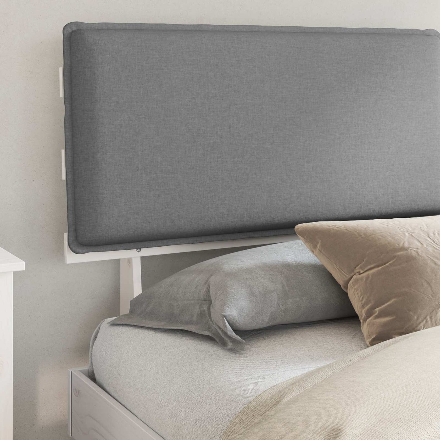 Bedframe met Gevoerd Hoofdgedeelte Lichtgrijs 180 x 200 cm is nu te koop bij PeponiXL, paradijselijk wonen!
