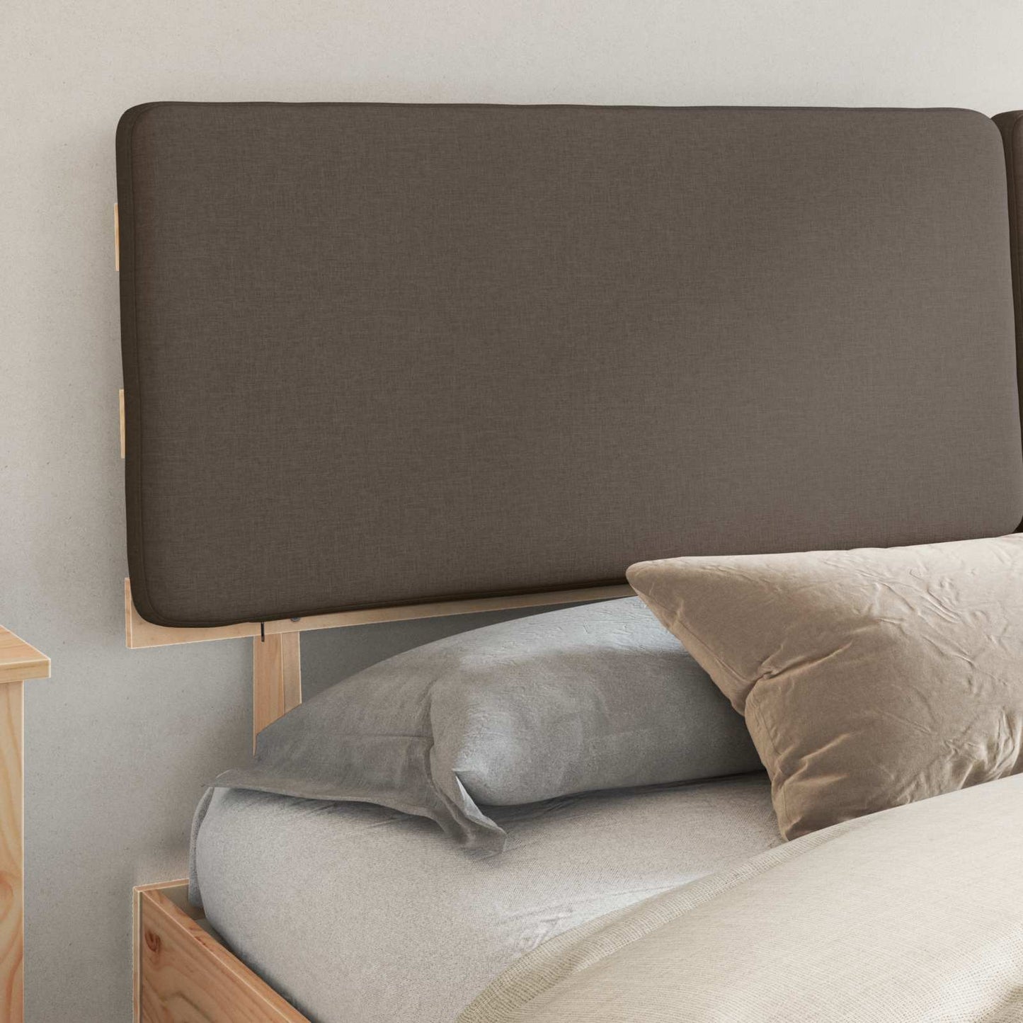 Bedframe met Gevoerd Hoofdgedeelte Taupe 180 x 200 cm is nu te koop bij PeponiXL, paradijselijk wonen!