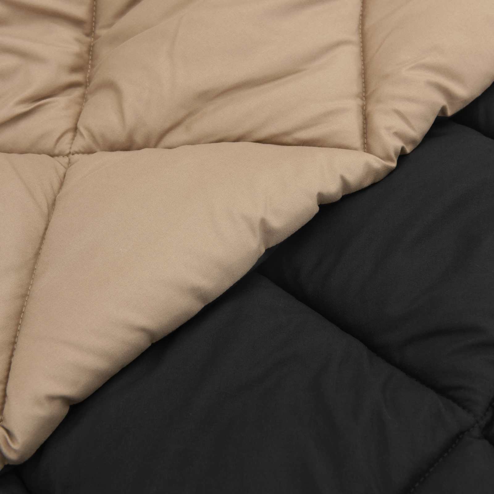 Vol jaar dekbed Zwart en Taupe 140 x 200 cm Microfiber is nu te koop bij PeponiXL, paradijselijk wonen!