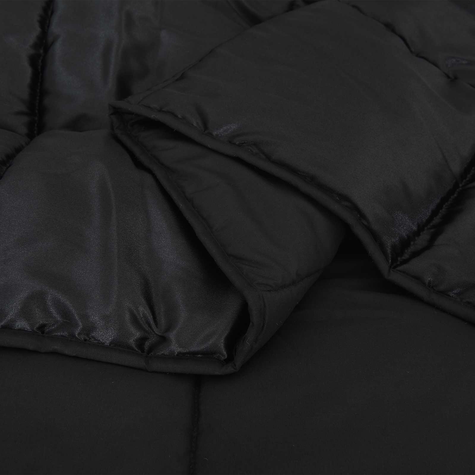 Vol jaar dekbed Zwart 135 x 200 cm Satijn en Microfiber is nu te koop bij PeponiXL, paradijselijk wonen!