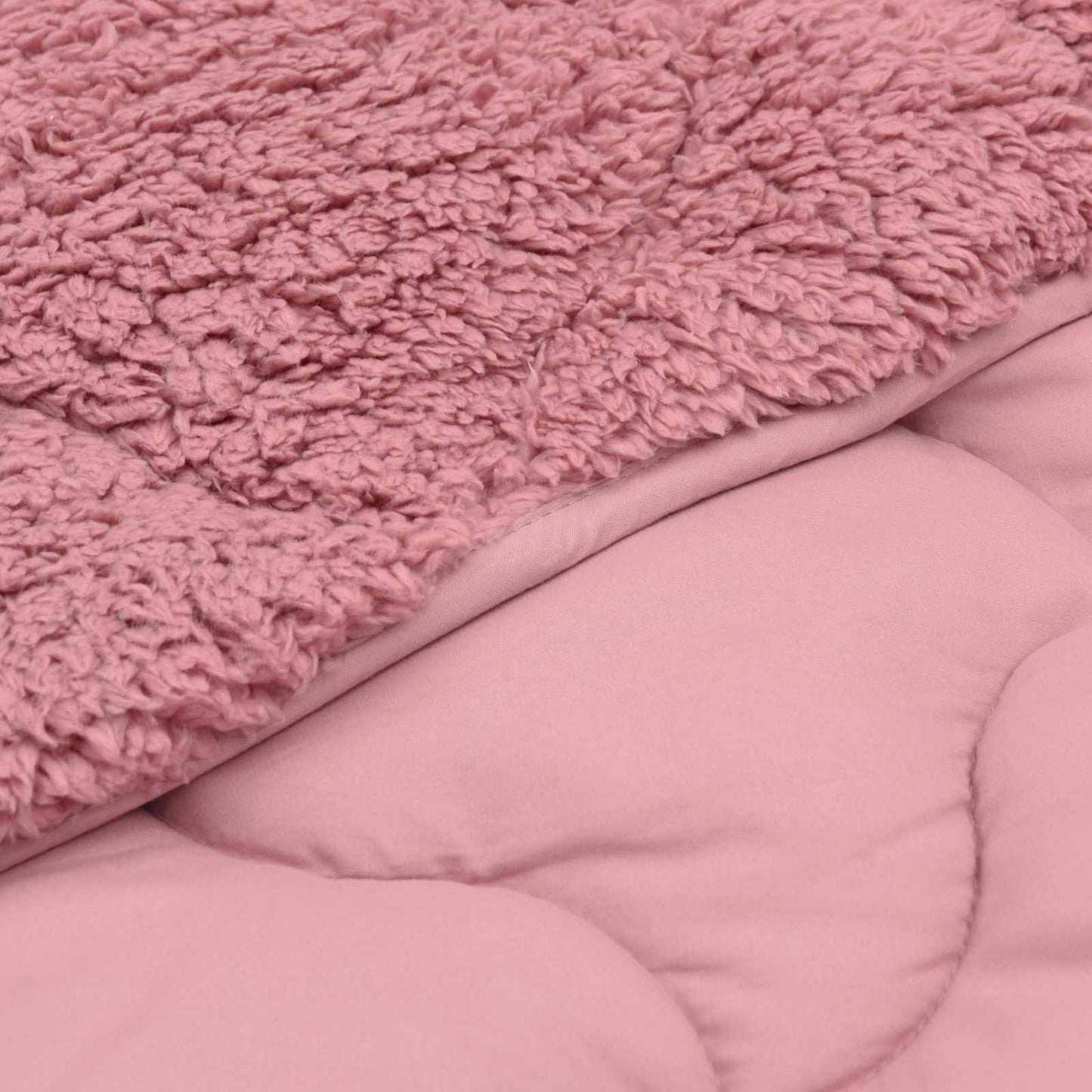 Vol jaar dekbed Roze 135 x 200 cm Microfiber en Teddy fleece is nu te koop bij PeponiXL, paradijselijk wonen!
