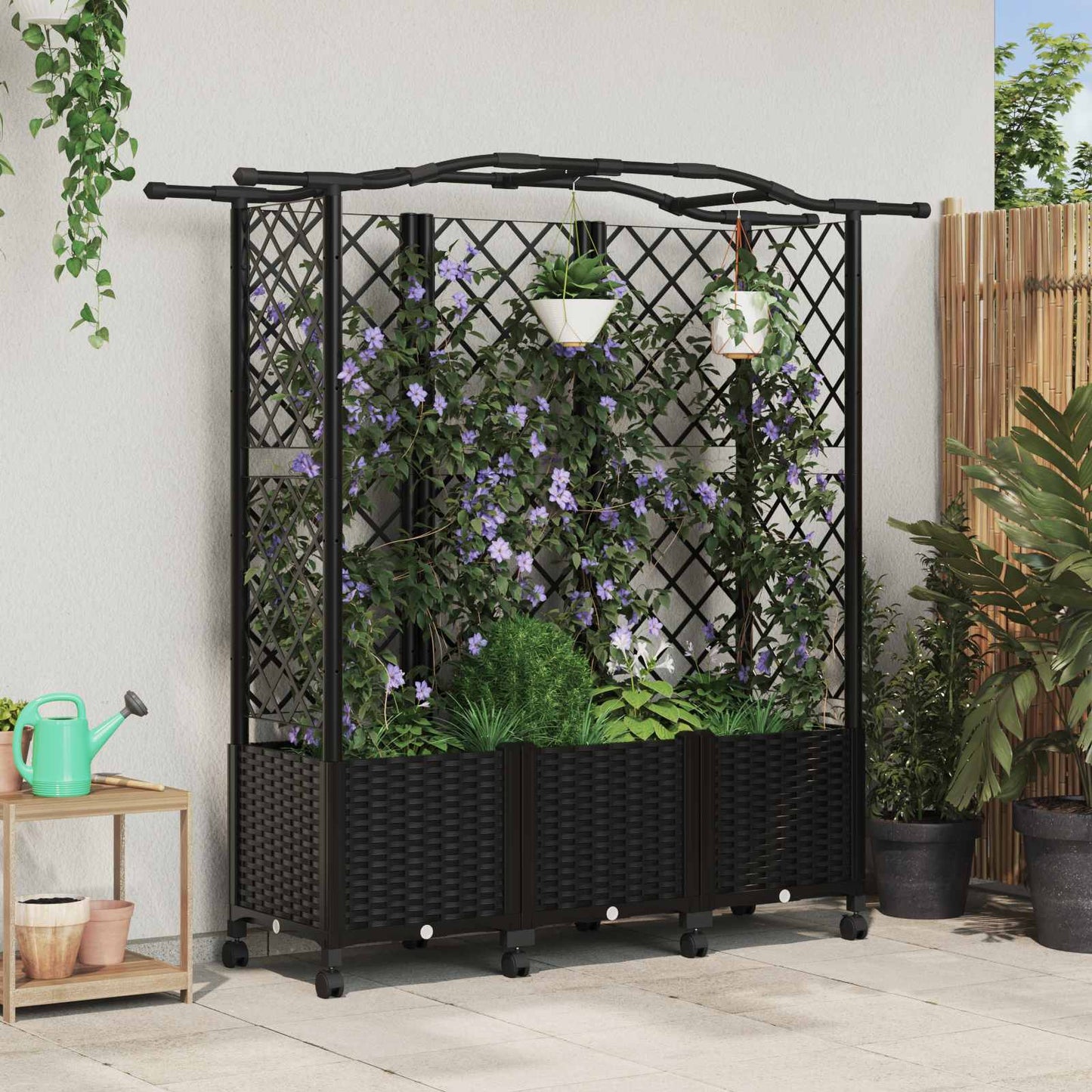 Verhoogd Bed met Trellis en Dak Zwart 163 x 40 x 144 cm PP is nu te koop bij PeponiXL, paradijselijk wonen!