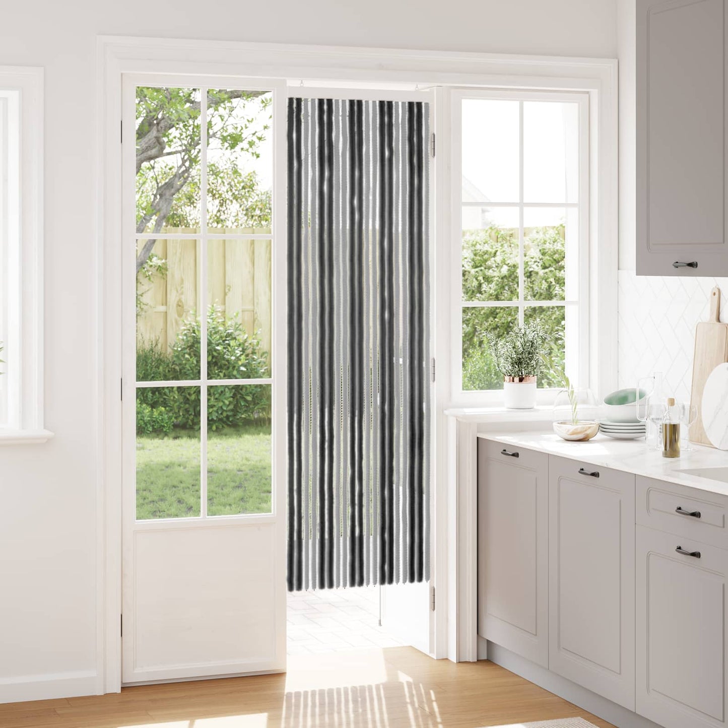 Insecten Gordijn Chenille Grijs en zwart 56 x 185 cm 100% PP is nu te koop bij PeponiXL, paradijselijk wonen!