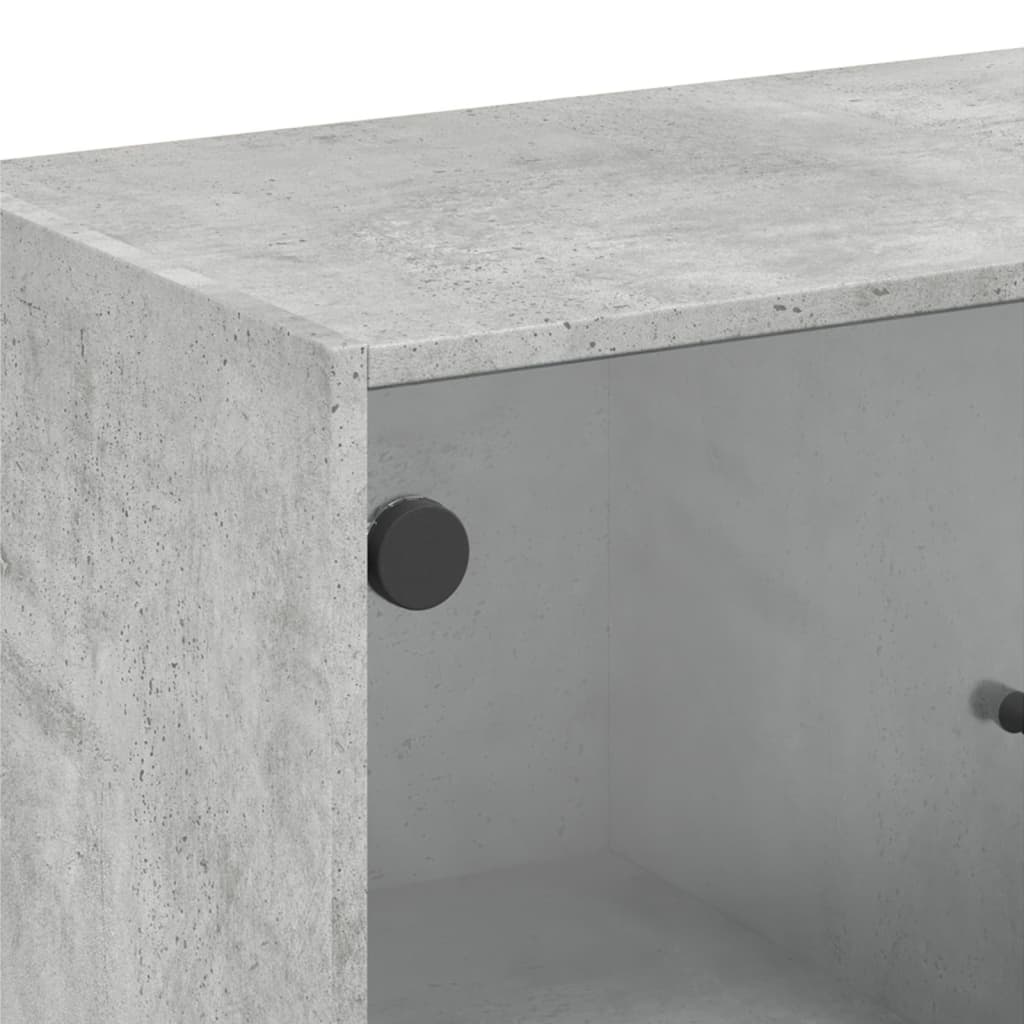 Bijzetkast met glazen deuren 68x37x75,5 cm betongrijs is nu te koop bij PeponiXL, paradijselijk wonen!