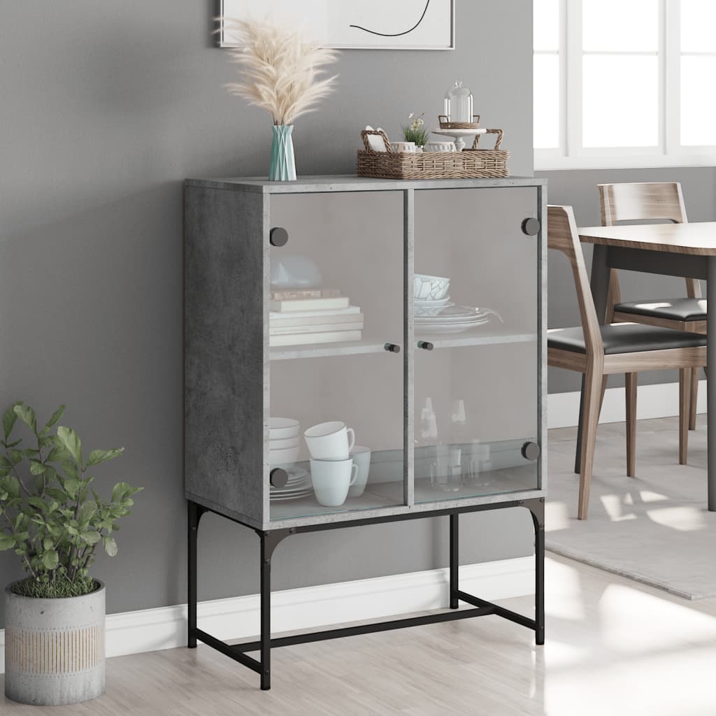 Bijzetkast met glazen deuren 69x37x100 cm betongrijs is nu te koop bij PeponiXL, paradijselijk wonen!